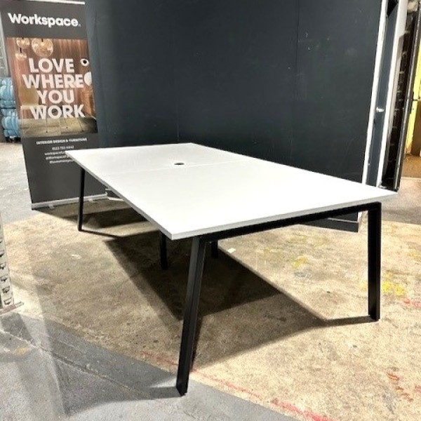 6744 TBR meeting table