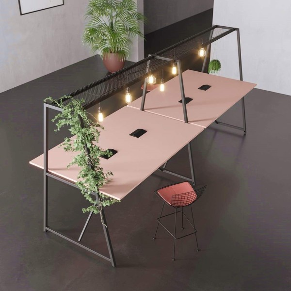 Canopy Table Pink Low